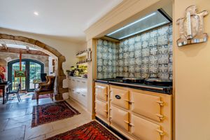 Photo 25- click for photo gallery